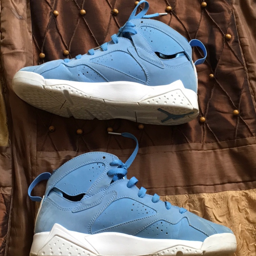 Jordan 7s - Picture 2 of 3
